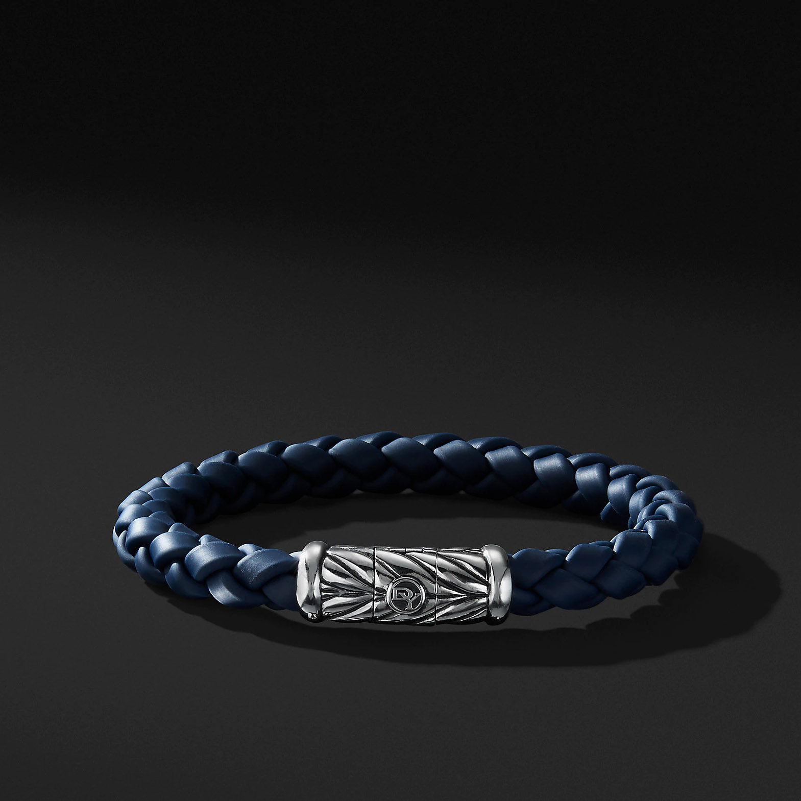 Grossist OEM-armband för män på OEM/ODM-smycken Sterling silver, Vävt blått gummi skräddarsytt din smyckefabrik